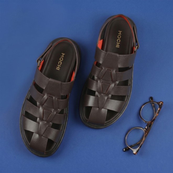 Mochi Men Brown Casual Sandals