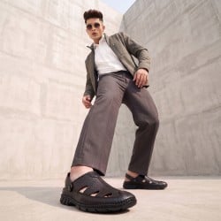 Mochi Men Brown Casual Sandals