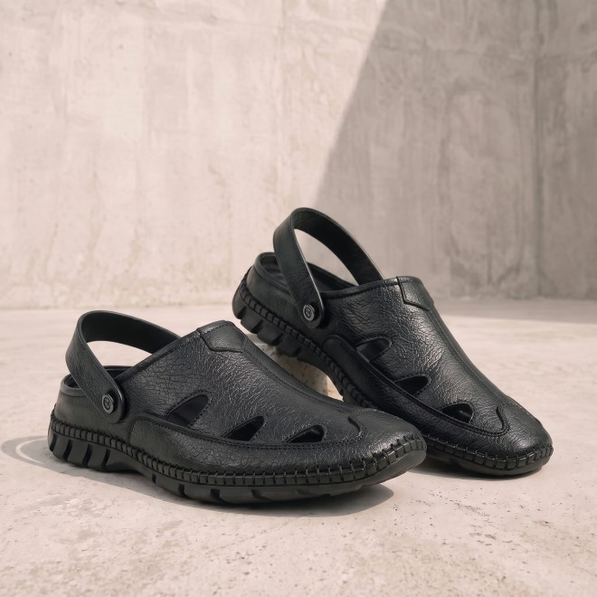 Mochi Men Black Casual Sandals (SKU: 18-1169-11-40)
