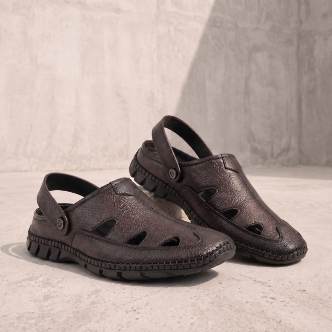 Mochi Men Brown Casual Sandals (SKU: 18-1169-12-40)