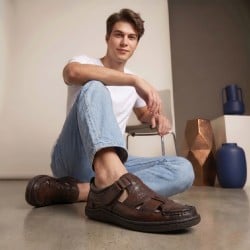 Mochi Men Brown Casual Sandals