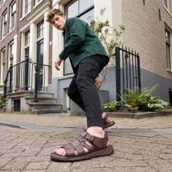 Mochi Men Brown Casual Sandals