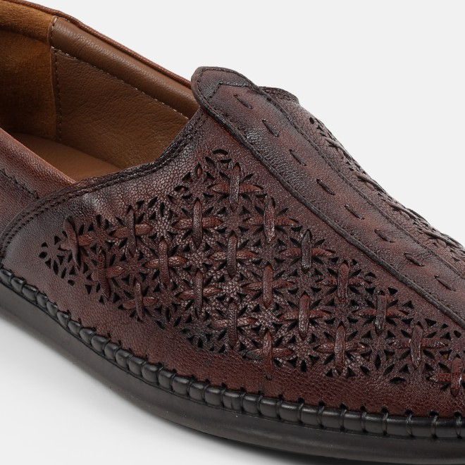 Mochi Men Tan Ethnic Jutis (SKU: 18-1234-23-39)