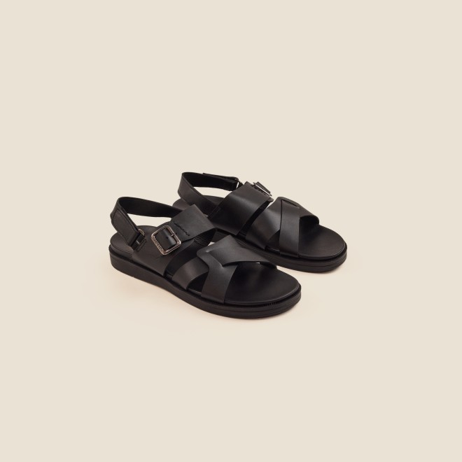 Mochi Men Black Casual Sandals (SKU: 18-1604-11-40)