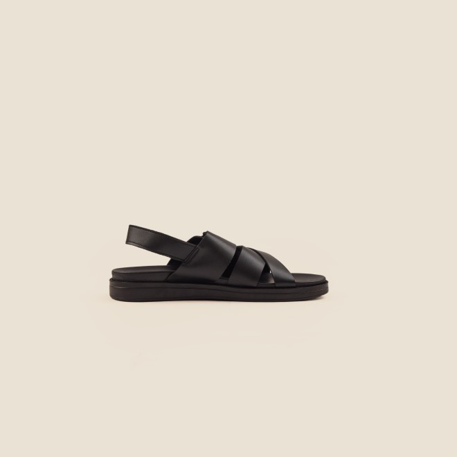 Mochi Men Black Casual Sandals (SKU: 18-1604-11-40)