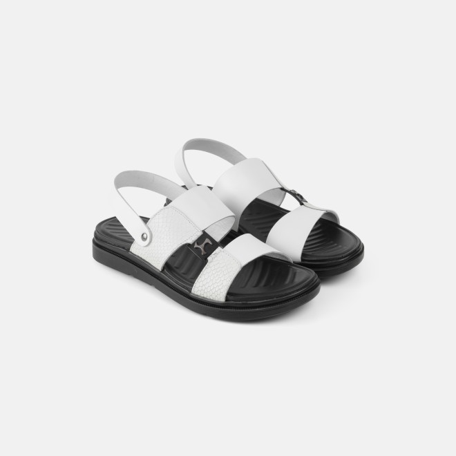 Mochi Men White Casual Sandals (SKU: 18-626-16-40)