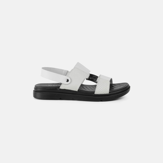 Mochi Men White Casual Sandals (SKU: 18-626-16-40)