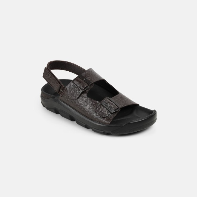 Mochi Men Brown Casual Sandals