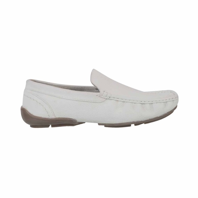 Mochi Men White Casual Loafers (SKU: 19-4290-16-41)