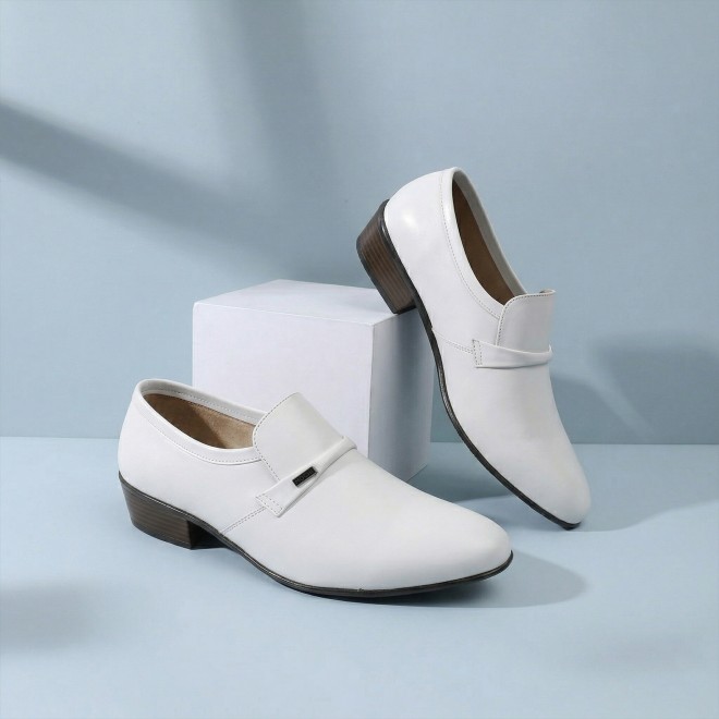 Mochi Men White Formal Moccasin
