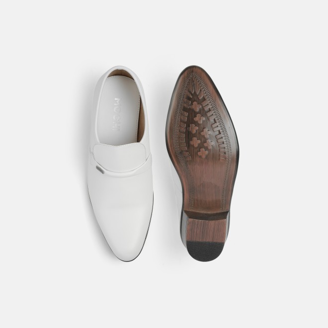 Mochi Men White Formal Moccasin (SKU: 19-6127-16-39)