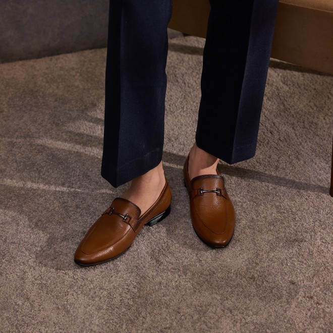 Mochi Men Tan Formal Moccasin (SKU: 19-6701-23-40)