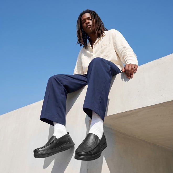 Mochi Men Black Casual Loafers (SKU: 19-866-11-40)