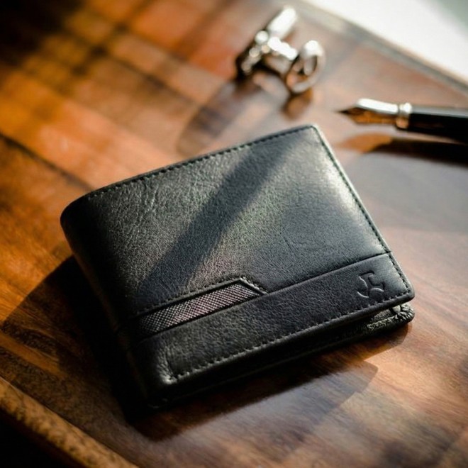 Mochi Men Black Wallet