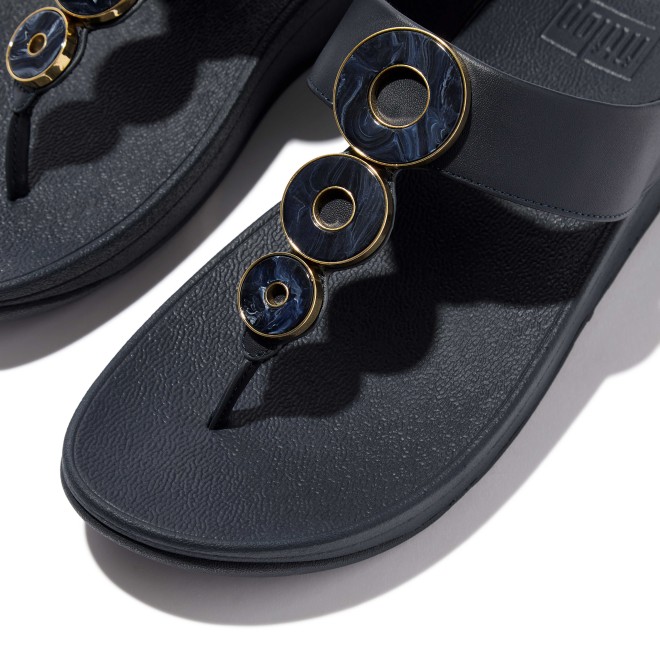 Fitflop Fino Resin-Hoop Leather Toe-Post Sandals (SKU: 228-405-17-3)