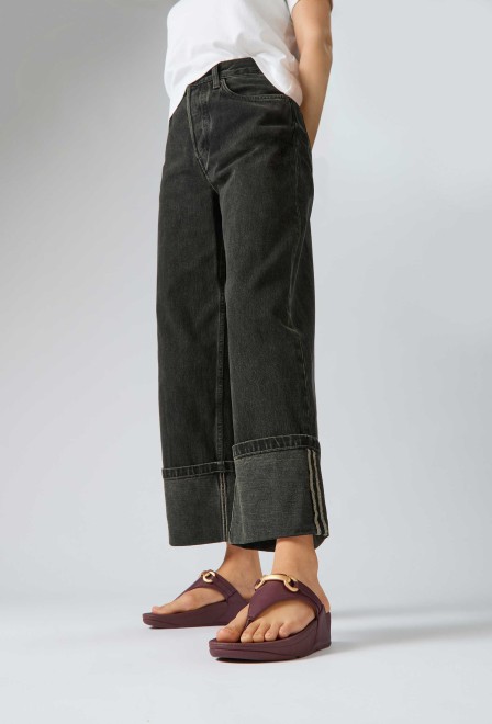 Fitflop Lulu Chunky-Snaffle Leather Toe-Post Sandals (SKU: 228-407-44-3)