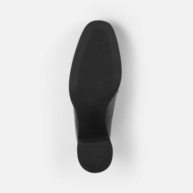 Mochi Women Black Formal Pumps (SKU: 31-1073-11-36)
