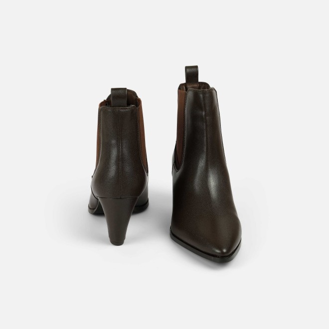 Mochi Women Brown Party Boots (SKU: 31-1075-12-36)