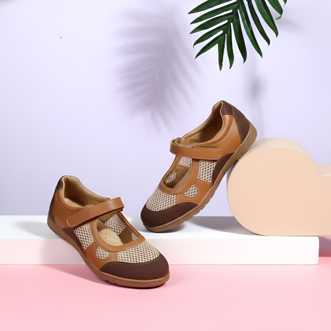 Mochi Women Brown Casual Ballerinas