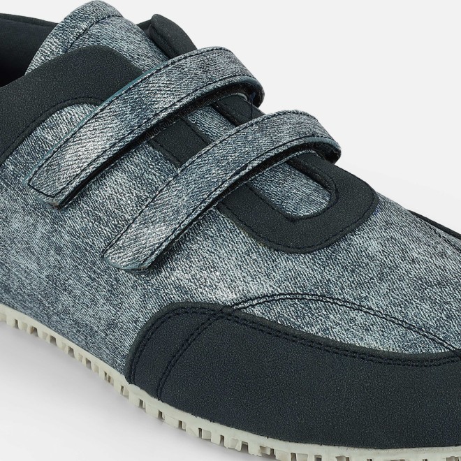 Mochi Women Blue Casual Sneakers (SKU: 31-1077-45-36)