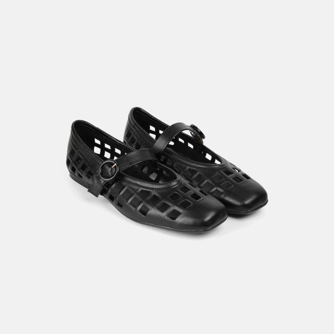 Mochi Women Black Casual Ballerinas (SKU: 31-1092-11-37)