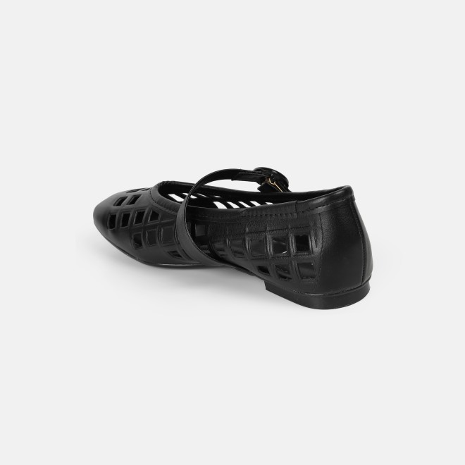 Mochi Women Black Casual Ballerinas (SKU: 31-1092-11-37)