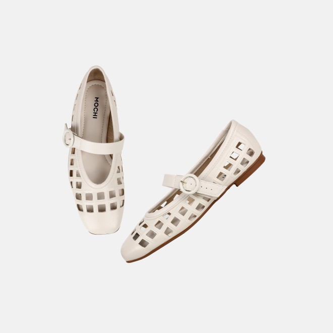 Mochi Women Off-white Casual Ballerinas (SKU: 31-1092-66-37)