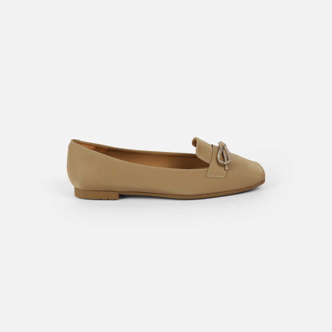 Mochi Women Beige Casual Ballerinas (SKU: 31-1119-20-36)