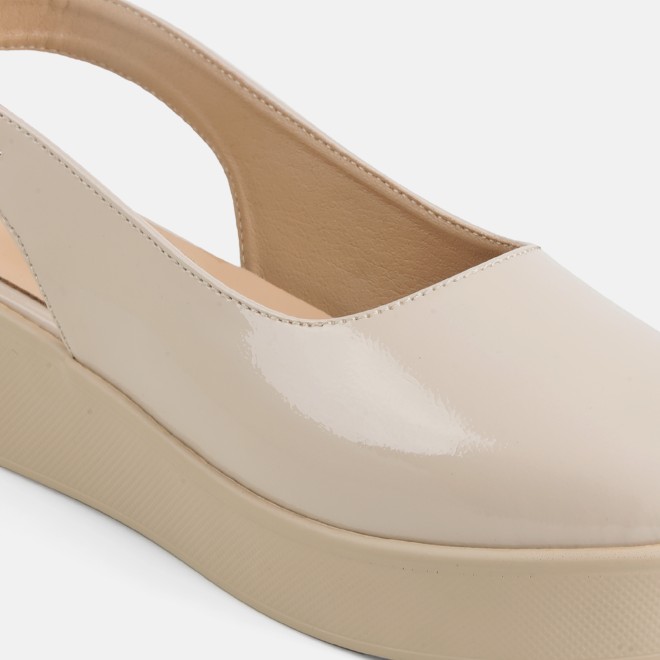 Mochi Women Beige Casual Sandals (SKU: 31-1137-20-37)