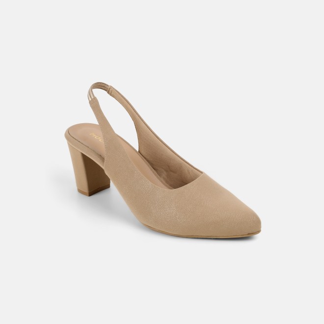 Mochi Women Gold Casual Sandals (SKU: 31-1139-15-37)