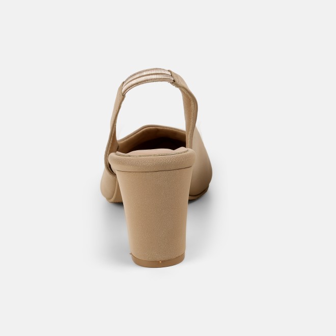 Mochi Women Gold Casual Sandals (SKU: 31-1139-15-37)