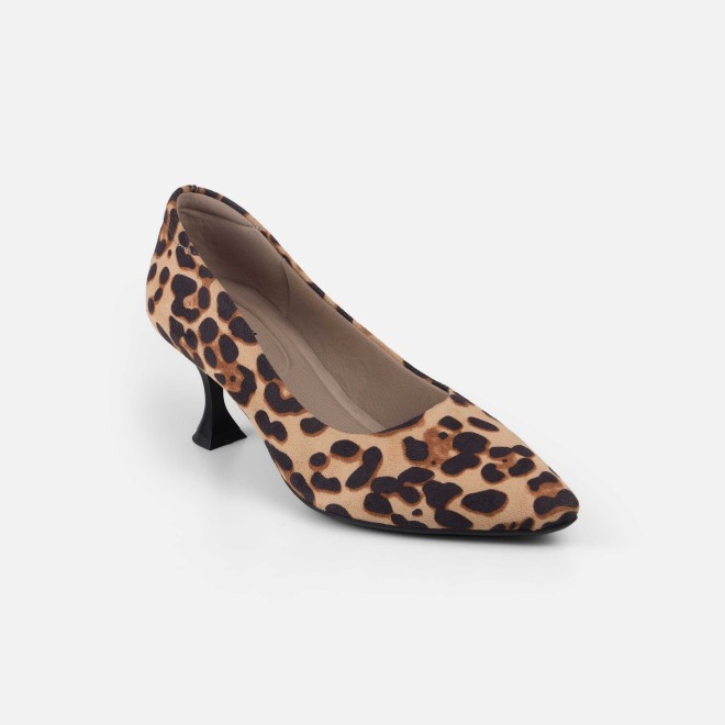 Mochi Women Beige Casual Pumps (SKU: 31-1158-20-36)