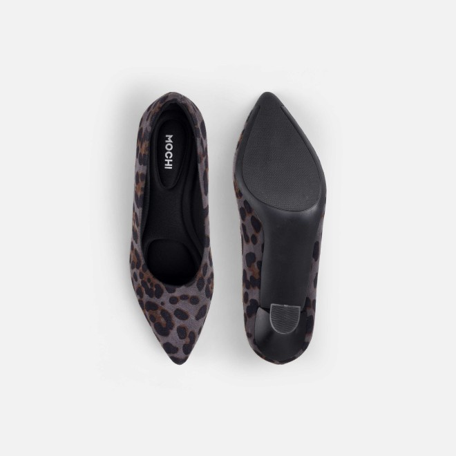 Mochi Women Black Casual Pumps (SKU: 31-1158-11-36)