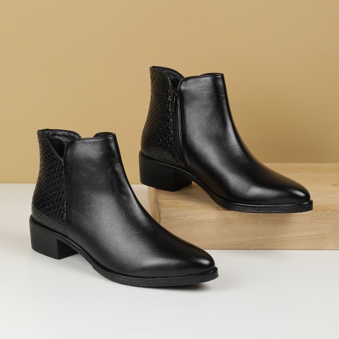 Mochi Women Black Party Boots