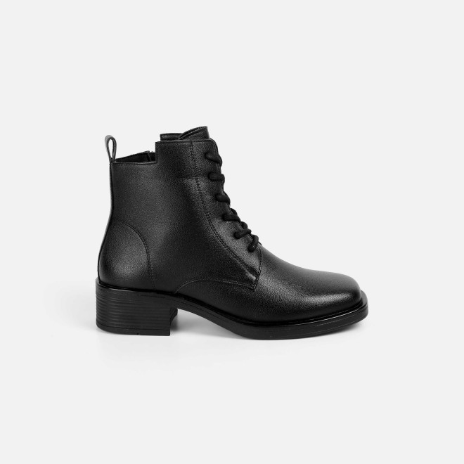 Mochi Women Black Casual Boots (SKU: 31-1224-11-36)