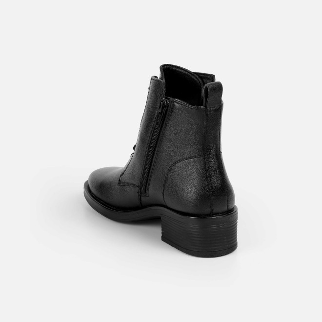Mochi Women Black Casual Boots (SKU: 31-1224-11-36)