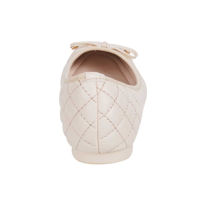 Mochi Women Off-White Casual Ballerinas (SKU: 31-123-66-36)