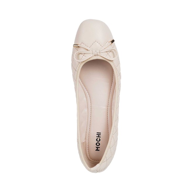 Mochi Women Off-White Casual Ballerinas (SKU: 31-123-66-36)
