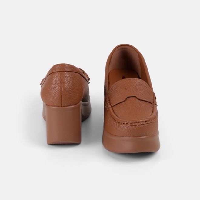 Mochi Women Tan Casual Loafers (SKU: 31-1314-23-36)