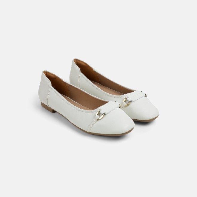 Mochi Women White Casual Ballerinas (SKU: 31-1331-16-36)