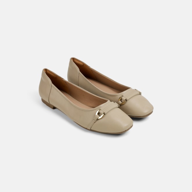 Mochi Women Beige Casual Ballerinas (SKU: 31-1331-20-36)