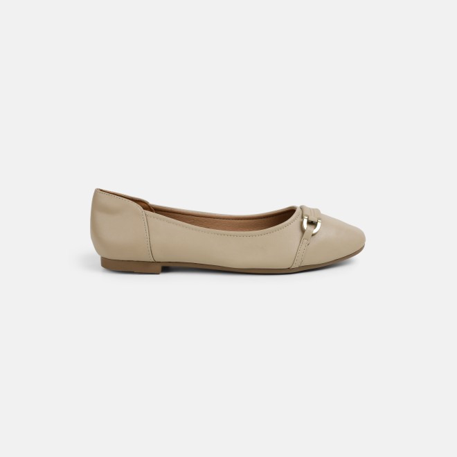 Mochi Women Beige Casual Ballerinas (SKU: 31-1331-20-36)