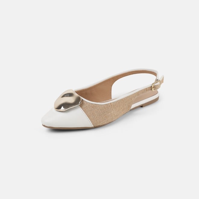 Mochi Women White Casual Sandals (SKU: 31-1335-16-36)