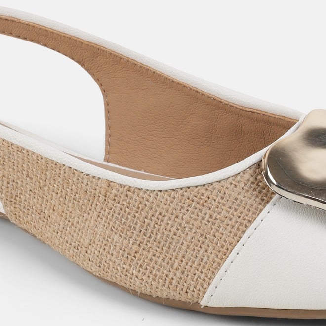 Mochi Women White Casual Sandals (SKU: 31-1335-16-36)