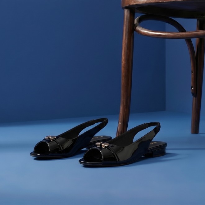 Mochi Women Black Casual Sandals