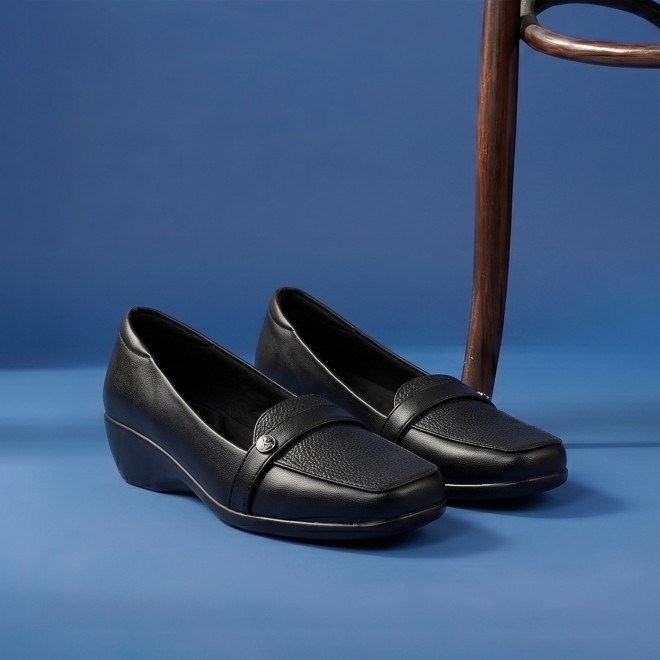 Mochi Women Black Casual Ballerinas