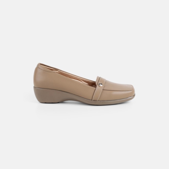 Mochi Women Beige Casual Ballerinas (SKU: 31-1345-20-36)