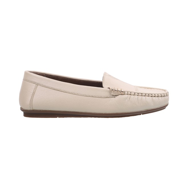Mochi Women Beige Casual Loafers (SKU: 31-277-20-36)