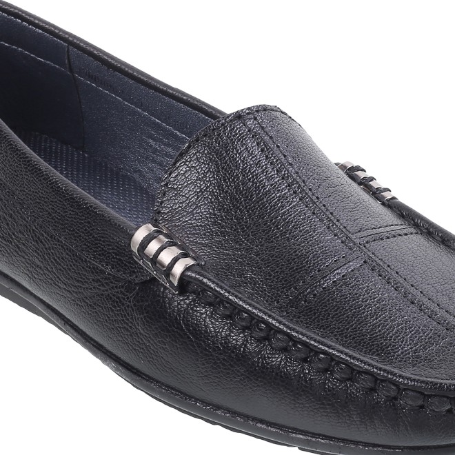 Mochi Women Black Casual Loafers (SKU: 31-277L-11-42)
