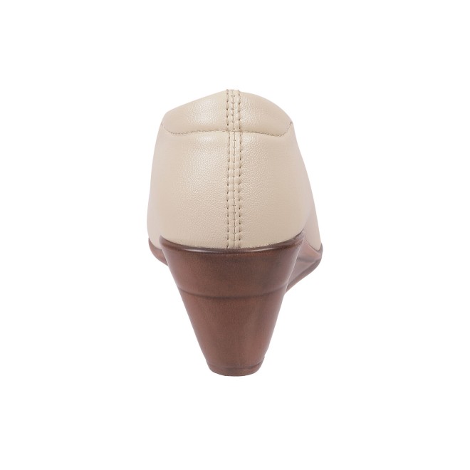 Mochi Women Beige Casual Ballerinas (SKU: 31-335-20-39)